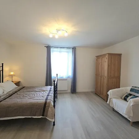 A Saint-meard-de-drone Avec Terrasse Et Piscine Partagee - Fr-1-616-469 Holiday home *